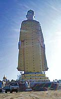 ミャンマー マンダレー郊外 モンユワに世界最大の仏像建立 海外旅行現地情報 Otoa 一般社団法人 日本海外ツアーオペレーター協会