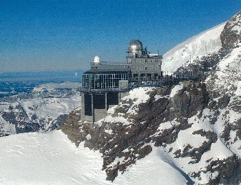 スイス ユングフラウヨッホ スフィンクス展望台 のソーラー発電施設稼働中 海外旅行現地情報 Otoa 一般社団法人 日本海外ツアーオペレーター協会