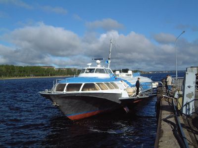 ペトロザボーツクからキジ島へ行く水中翼船