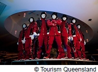 オーストラリア ゴールドコースト ジュピターズ カジノのショーに ジャバウォッキーズ 登場 海外旅行現地情報 Otoa 一般社団法人 日本海外ツアーオペレーター協会